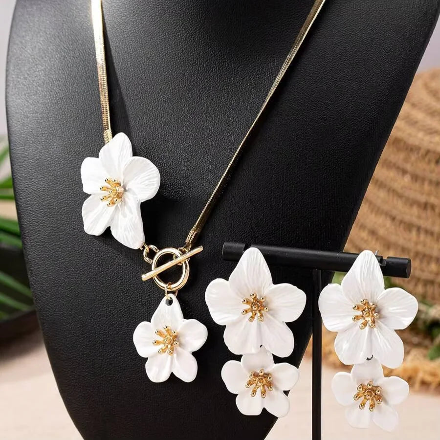 Petals by the Shore Necklace Earrings Set
