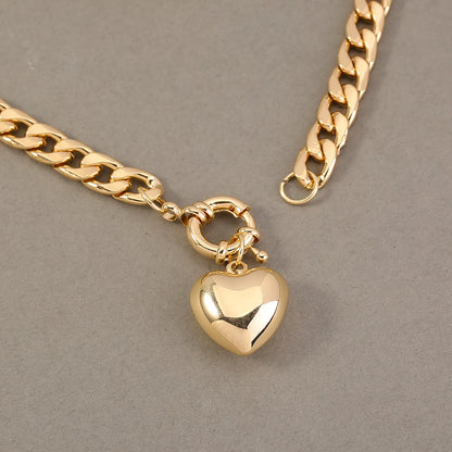 Power and Grace: Contrasting Link Necklace with Heart Charm