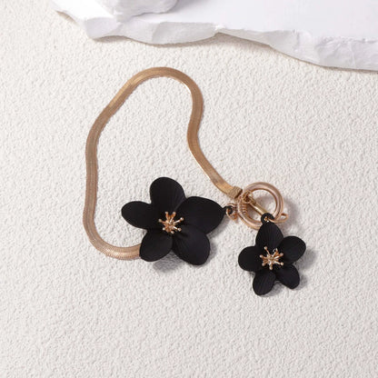 Petals by the Shore Anklet