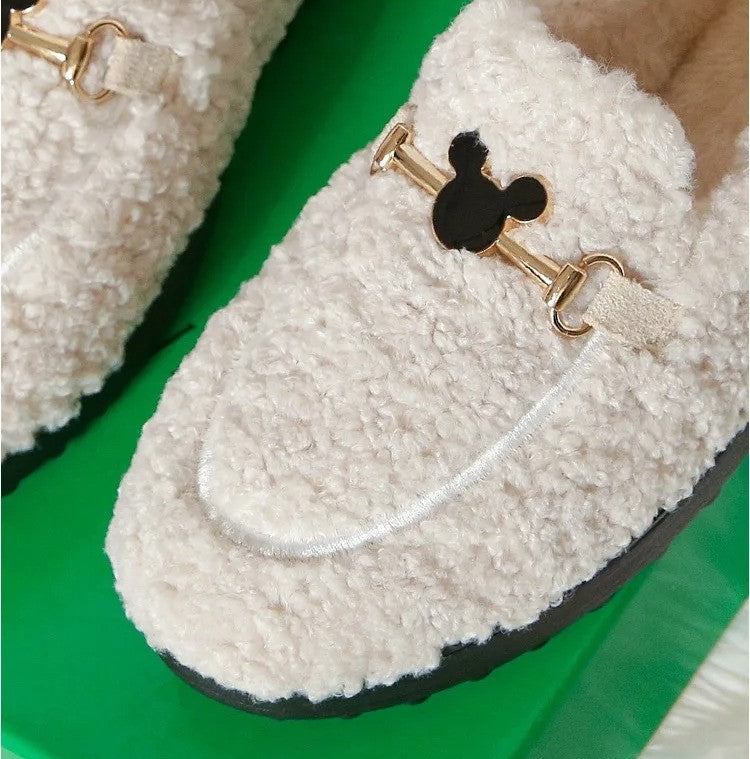 Luxurious Fleece-Lined Buckle Moccasins - Women's Cozy Autumn/Winter Loafers