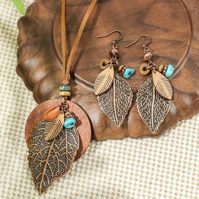 Boho Leaf Charm Jewelry Set – Nature-Inspired Necklace & Earrings